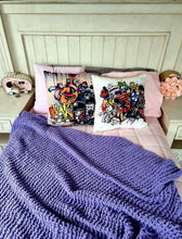 Load image into Gallery viewer, Cushion Cover: Graffiti light
