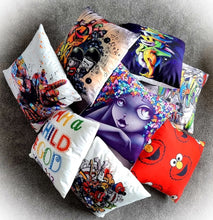 Load image into Gallery viewer, Cushion Cover: Graffiti D

